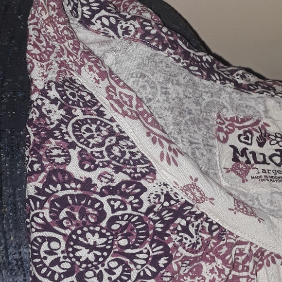 Mudd Paisley Print Top - Picture 6 of 7